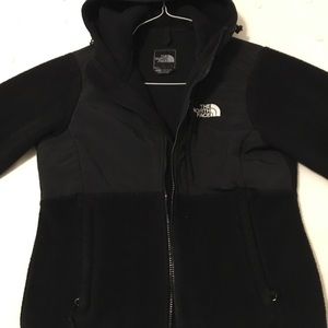 Women’s NorthFace XS fleece jacket with hood
